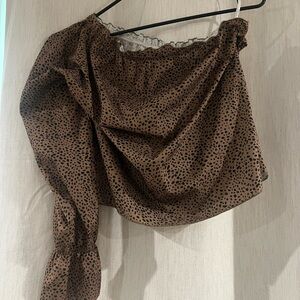 Leopard Print Off-Shoulder Top